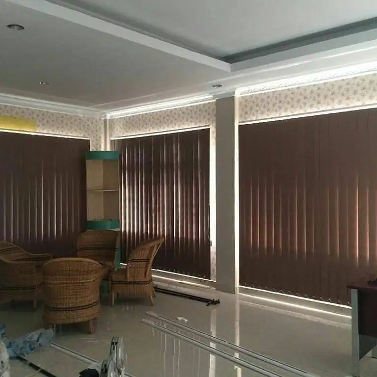 Jual & Pasang Tirai Roller Blind/Vertikal/Venetian/Roman Shades Kantor