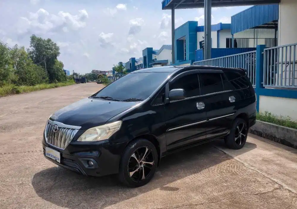 Toyota Innova E 2015 – MPV Keluarga Murah Sekota Batam