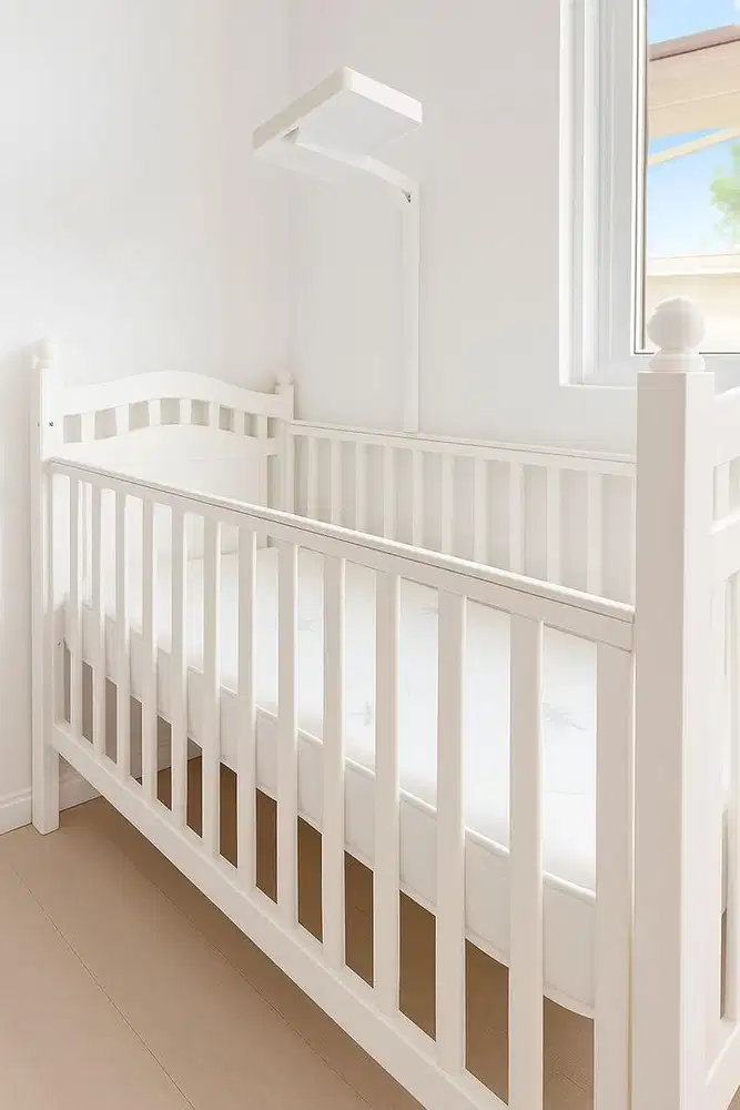 [NEVER USED] Baby Crib Little Equi