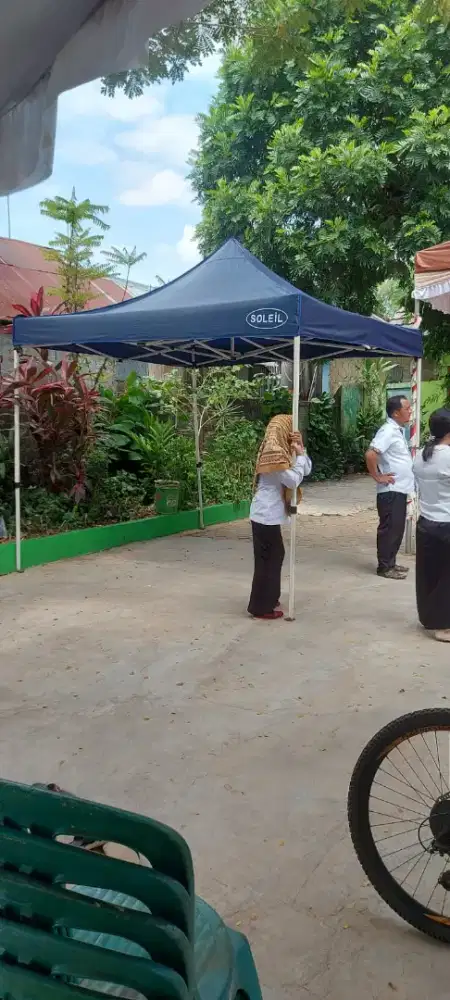 Tenda lipat matic praktis gazebo portable payung buat jualan