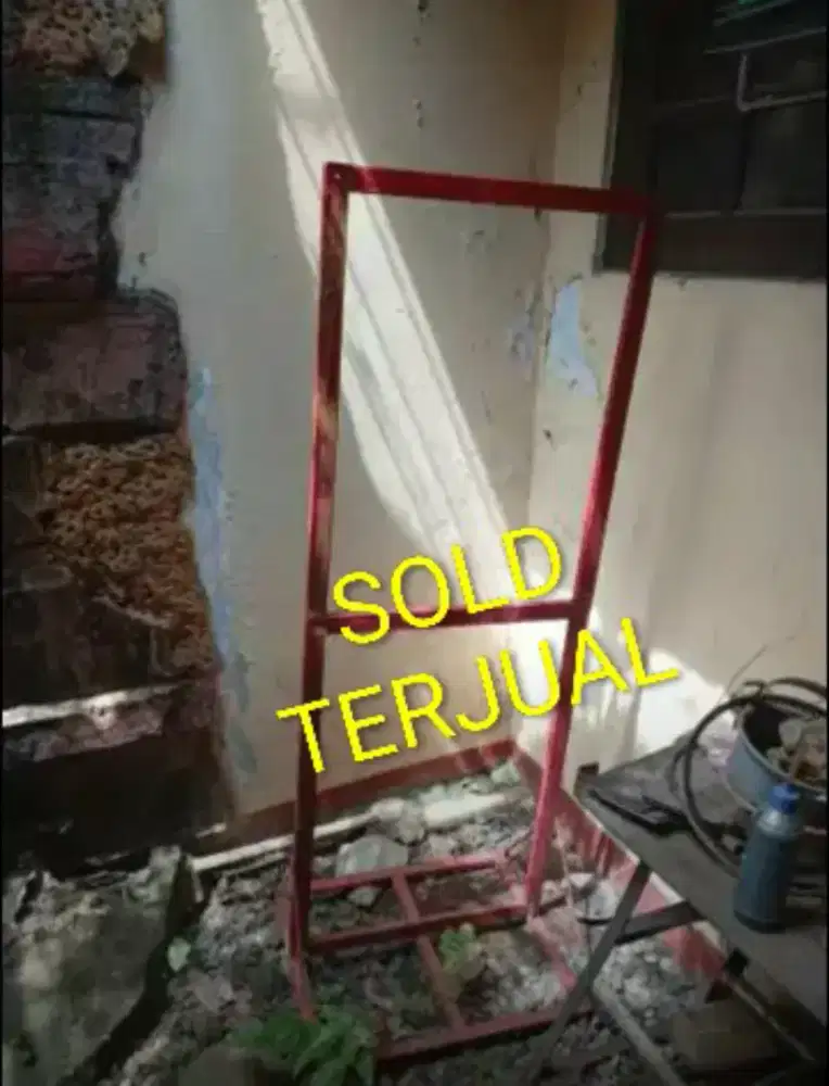 Standing Spanduk untuk Toko
