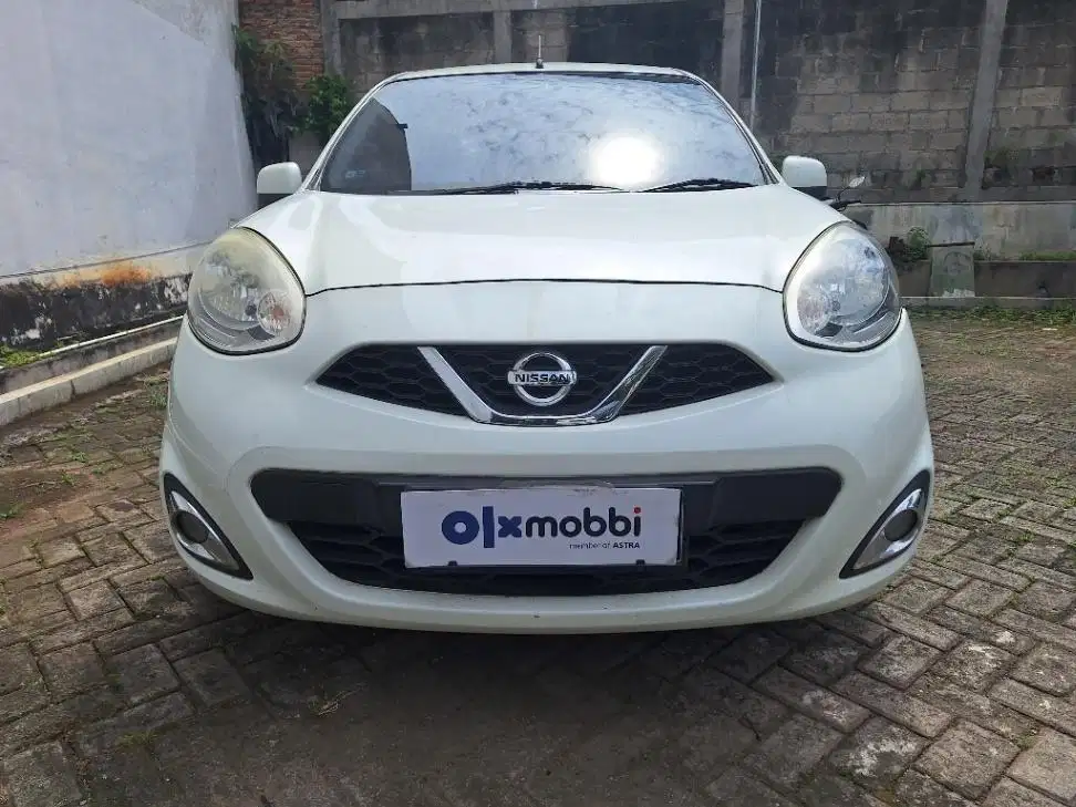 DP MURAH Nissan March 1.2 L Bensin-MT 2017 Putih C0RCF