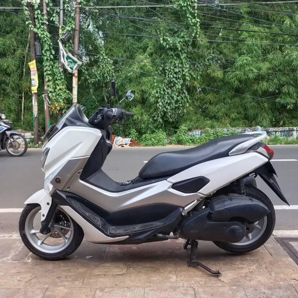 Nmax OLD 2017 Orisinil mesin Cakep Bagus Lengkap