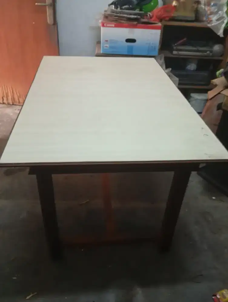 Meja makan ex rumah makan padang