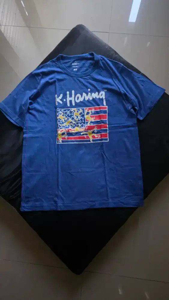 Kaos Uniqlo Sprzny X Keith Haring Size XL