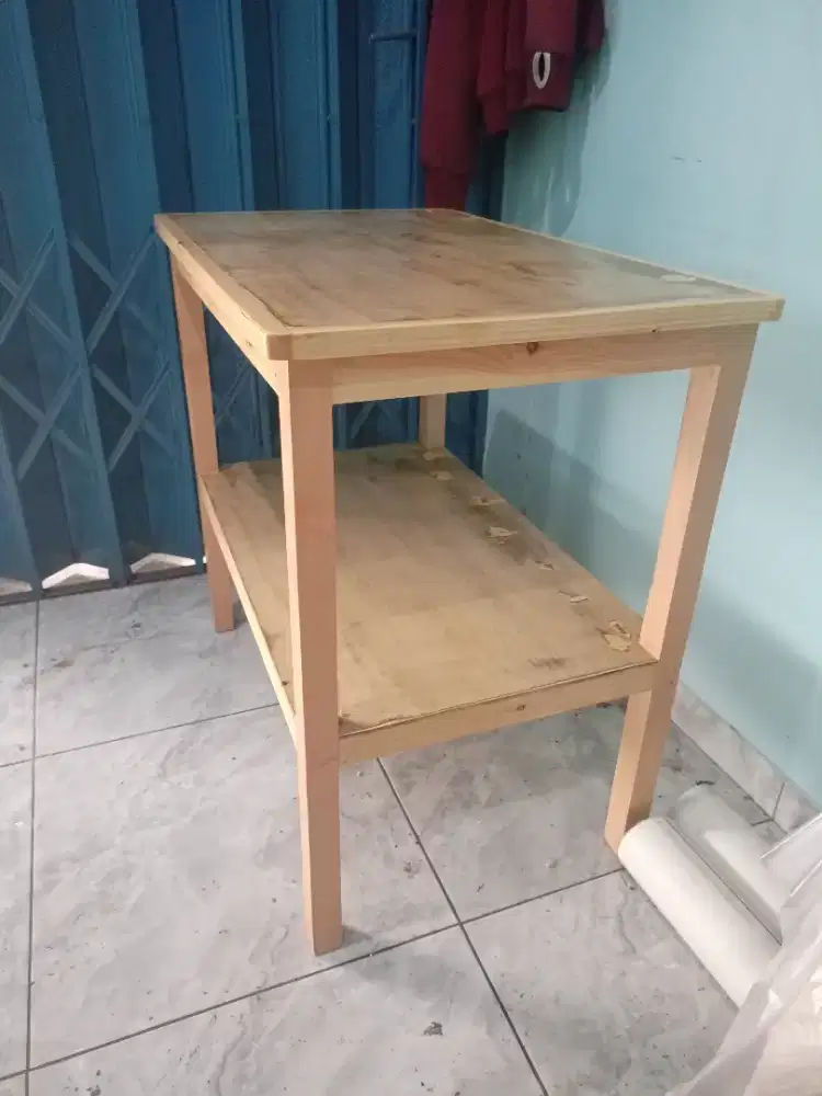 Meja Tingkat masih Bagus