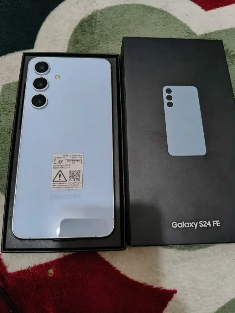 Samsung s24 fe 8/128