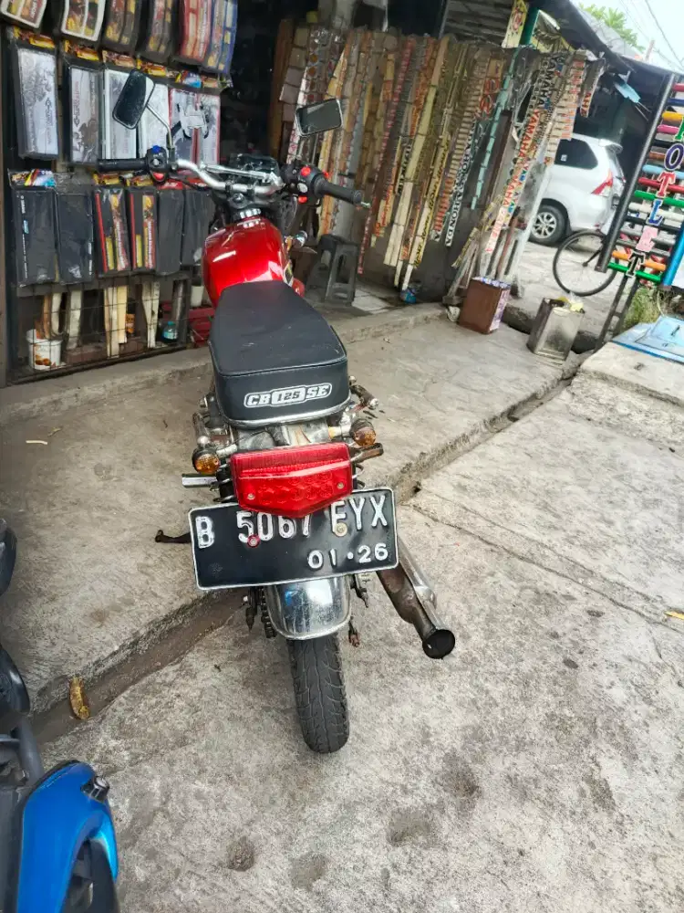 Honda GL100 Red modifikasi CB