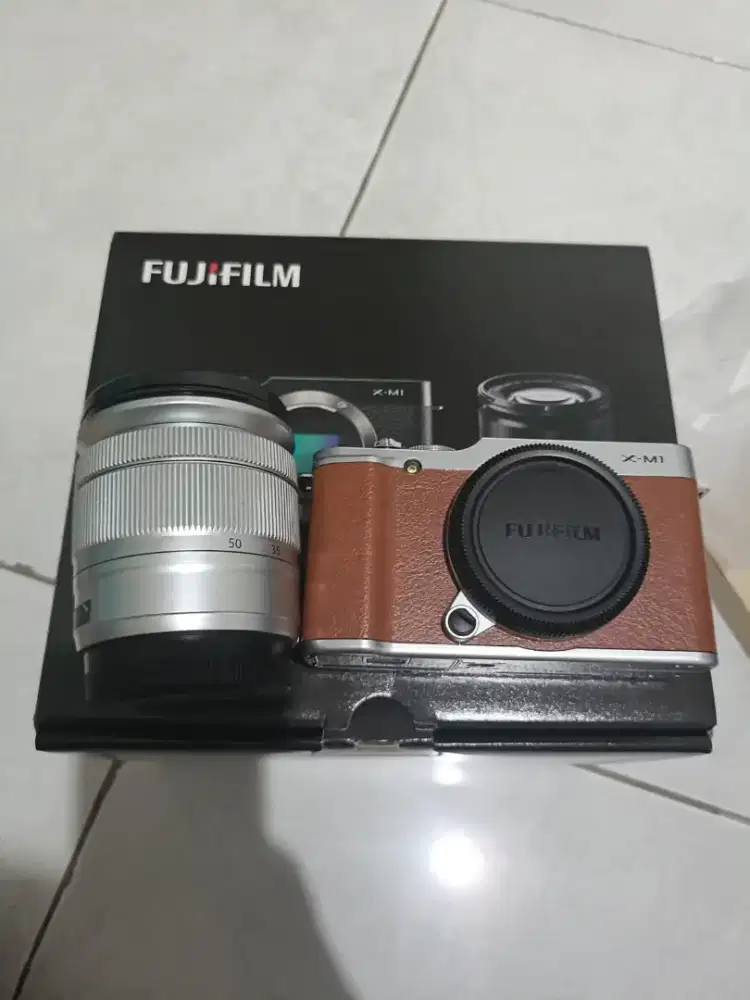 FUJIFILM XM1 KIT 16-50MM
