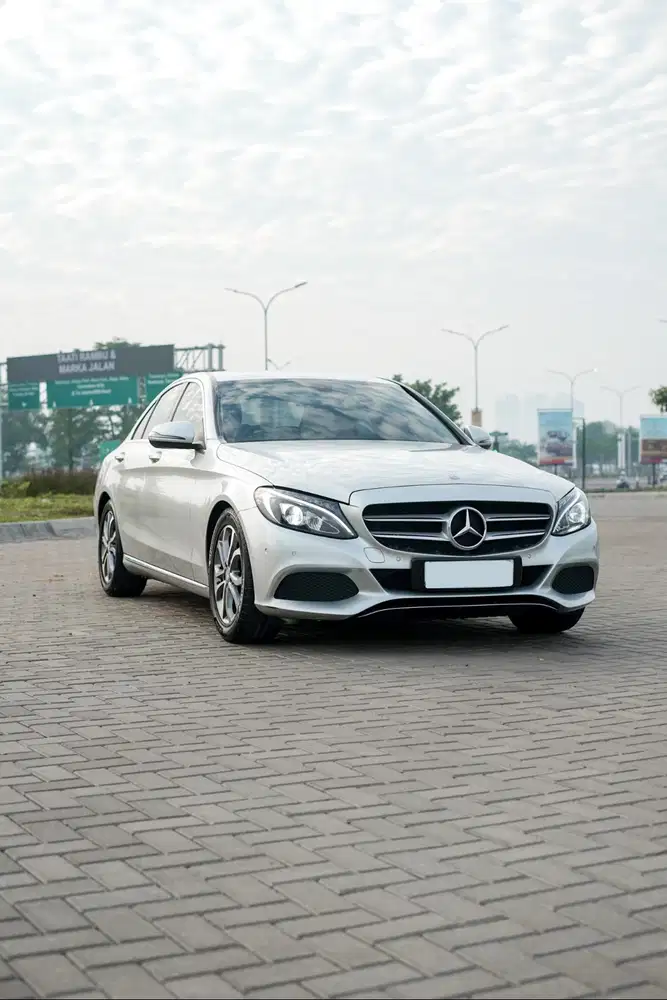 Termurah LOW 22rb km C200 W205