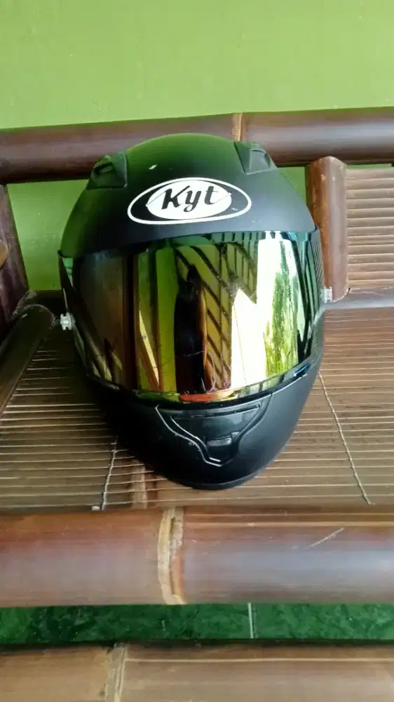 Helm KYT full face