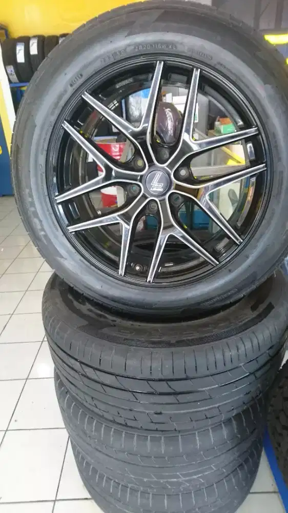 Velg dan ban bekas