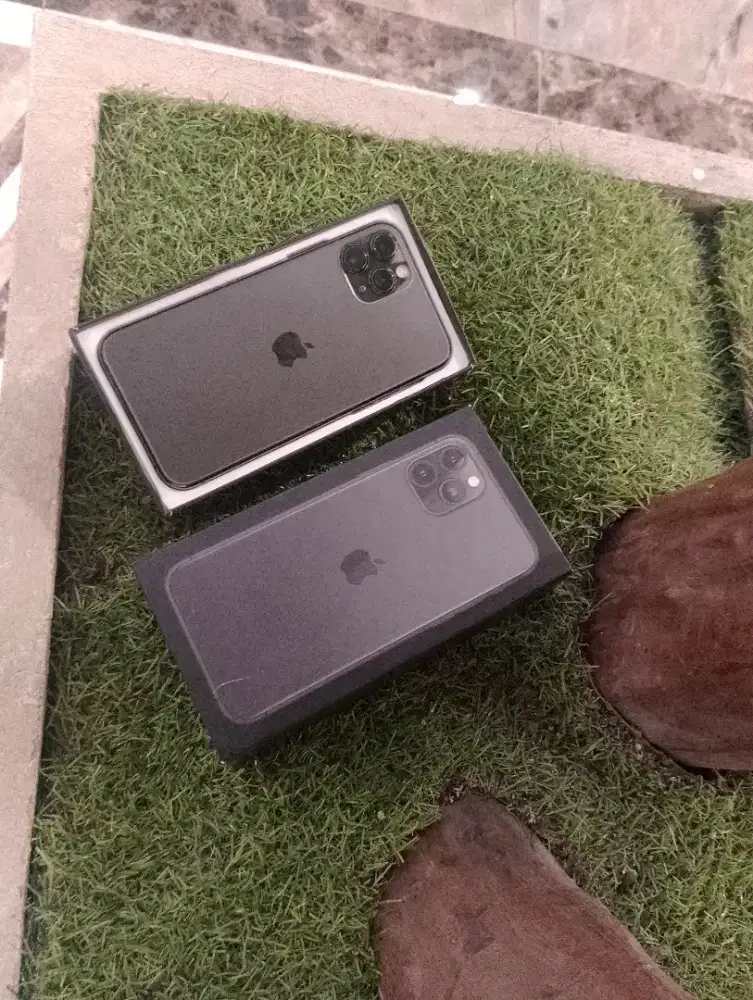 Iphone 11 pro max 256gb selalu ada baru