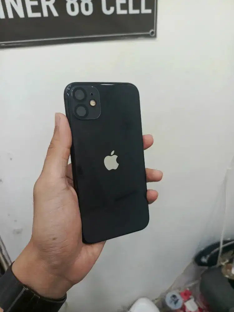 iPhone 11 128Gb inter Nominus