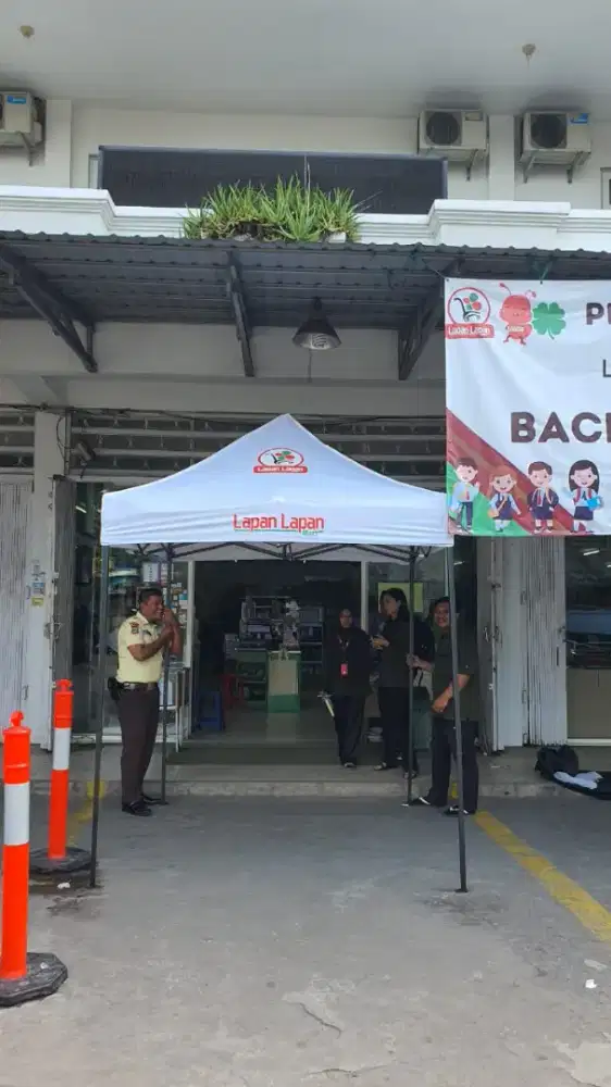 Tenda lipat matic praktis gazebo portable payung buat jualan