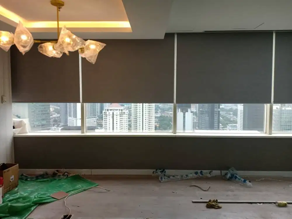 Jual & Pasang Tirai Roller Blind/Vertikal/Venetian/Roman Shades Kantor