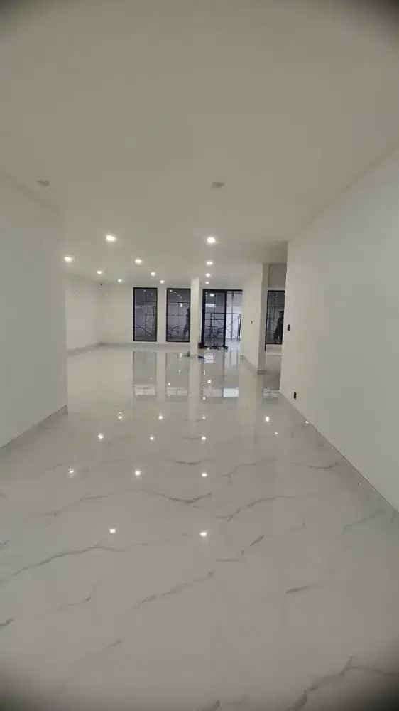 DISEWAKAN RUANG USAHA PASIR KALIKI BANGUNAN BARU BUAT KANTOR