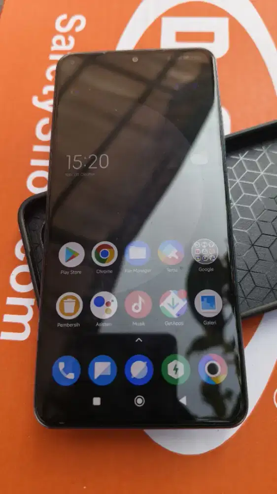Poco F3  ram 8 + 4gb Rom 256gb
