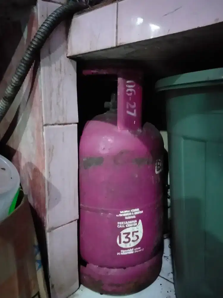 tabung gas lpgg