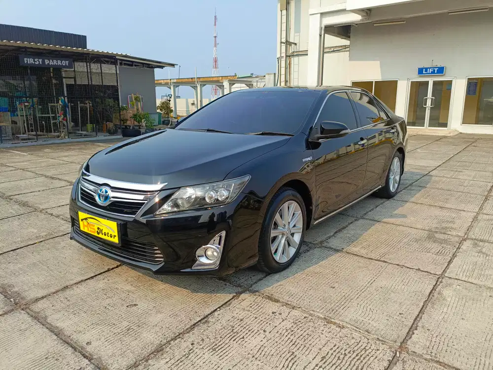 TOYOTA CAMRY HYBRID 2.5 A/T 2012