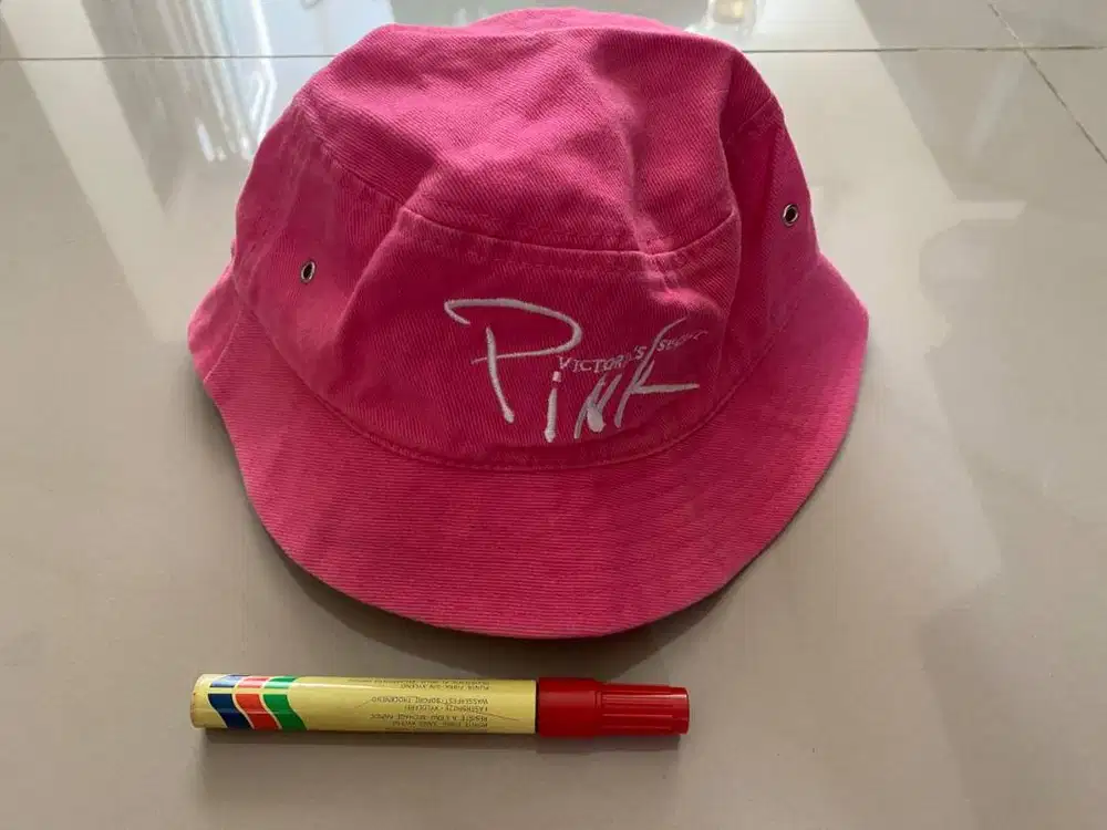 BUCKET HAT VICTORIA’S SECRET PINK - ORIGINAL – PRELOVED