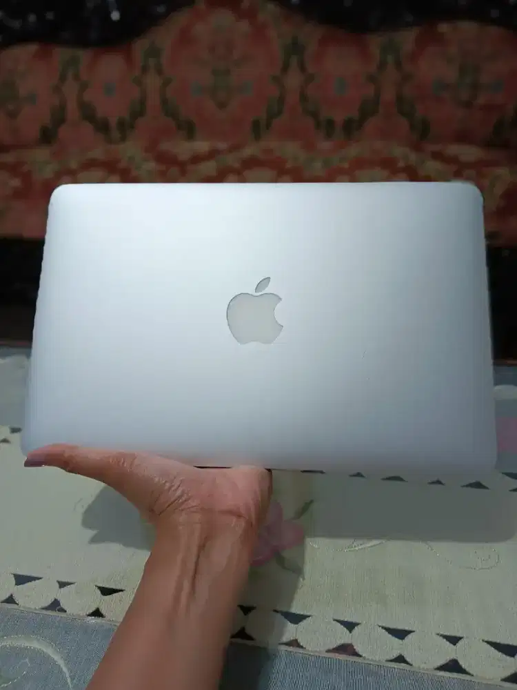 Jual Macbook air 11 inch, Mid 2013
