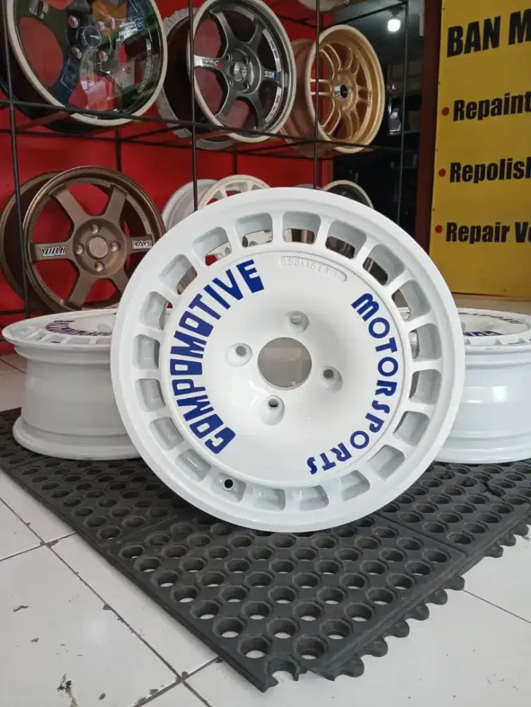 Velg merk Compomotive R15