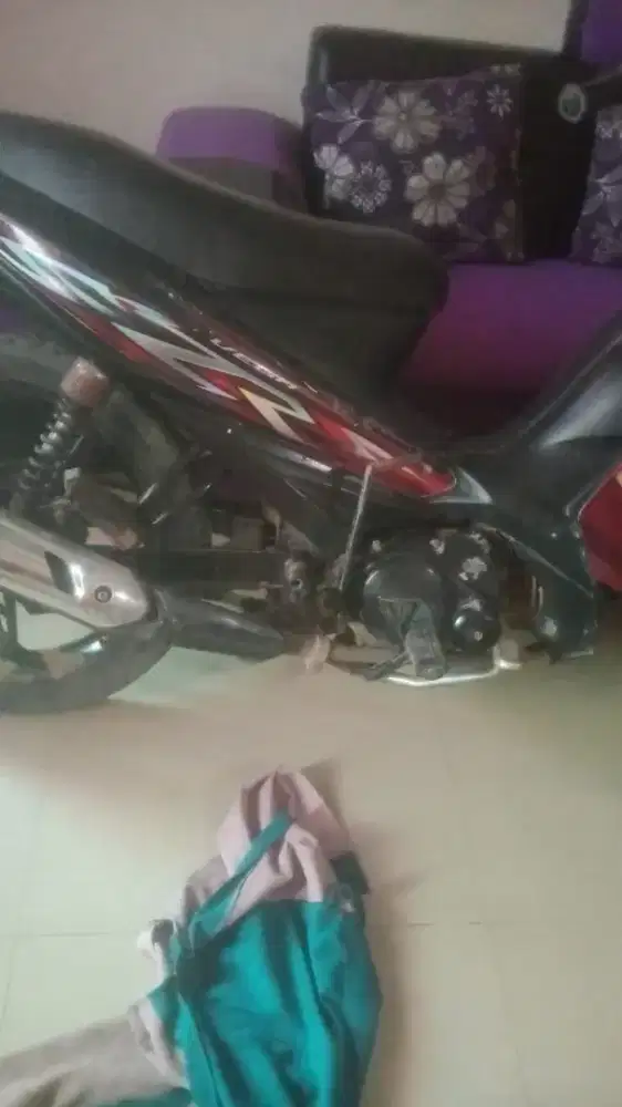 Motor Vega rz bekas