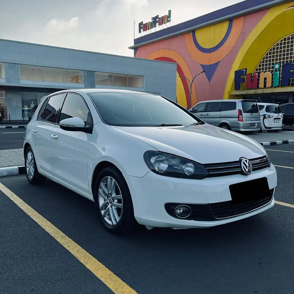 Volkwagen VW Golf 2012 Matic Automatic