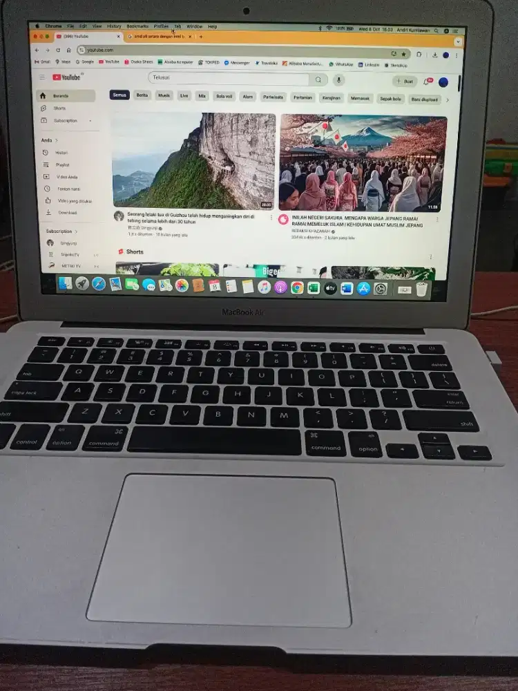 MACBOOK AIR 13 INCH i5