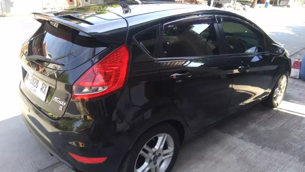 Ford Fiesta Type S AT Kondisi Bagus Apikan