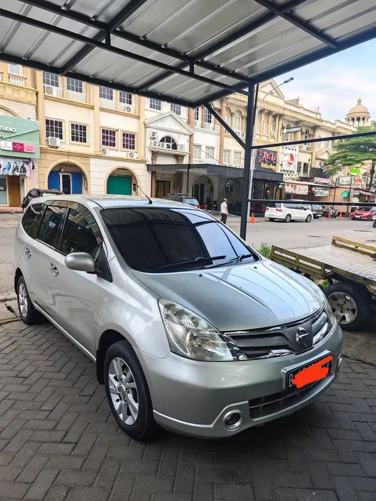 Nissan Grand livina 2012 Bensin