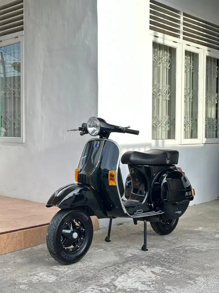 Vespa new px black