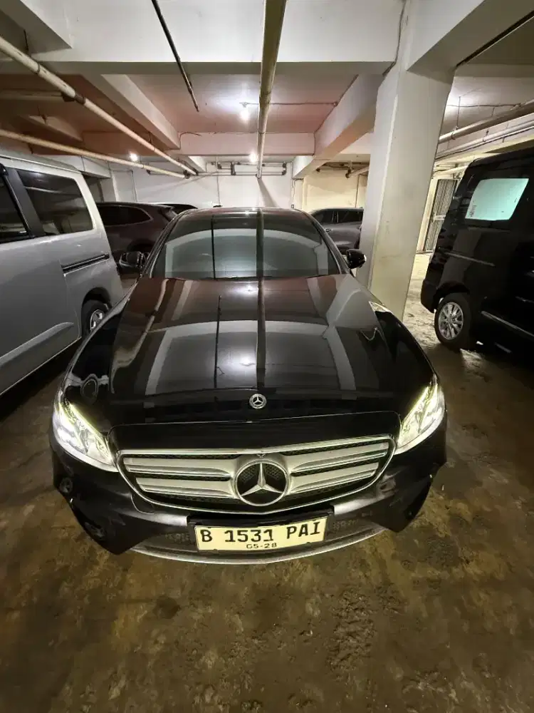 2018 mercedes E 300