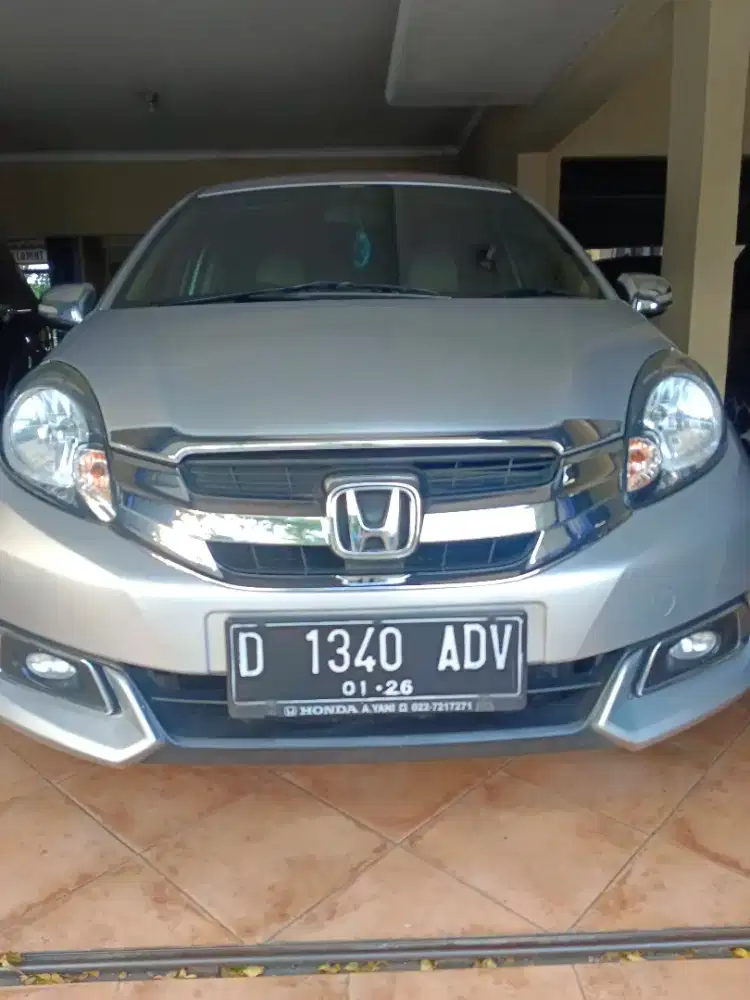 Bismillah numpang jual mobilio E cvt. Prestige. Ni. D. Silver. 2015.