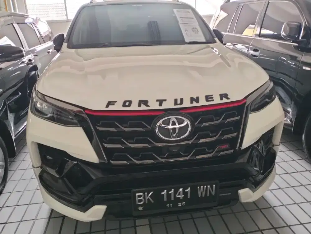 TOYOTA FORTUNER 2,4 VRZ TRD AUTOMATIC THN 2020