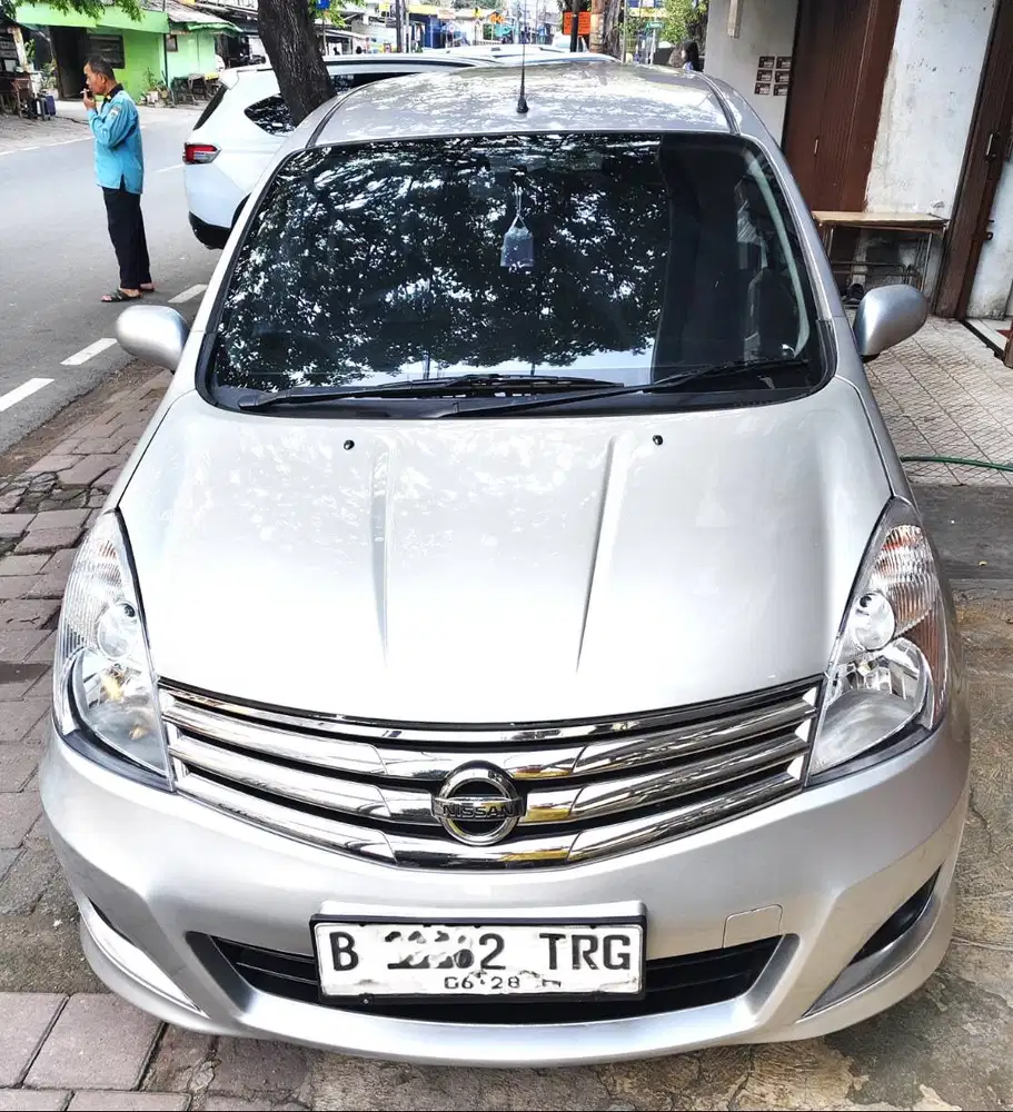 Grand Livina XV AT 1.5 2013 Silver Tgn1 STNK 06/26 Mulus NO PR TDP10Jt