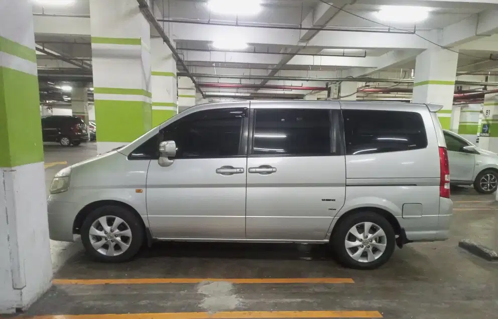 Nissan Serena 2008 Bensin