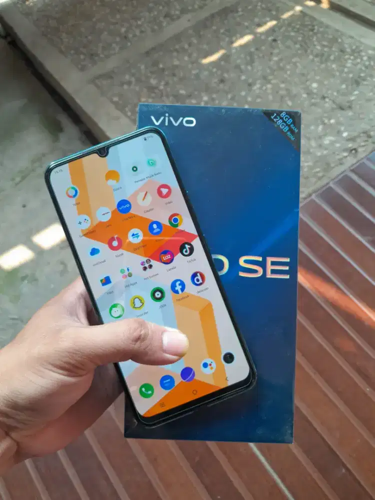 VIVO V20 SE 8/128 GB FULLSET ORIGINAL