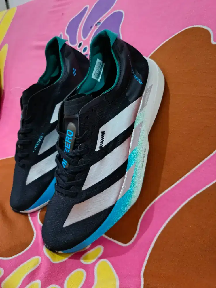 Sale Adizero Adios Pro 4 Size 42/26,5 cm & 41/25,5cm