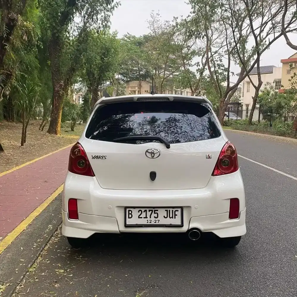 TOYOTA YARIS S LIMITED 2012