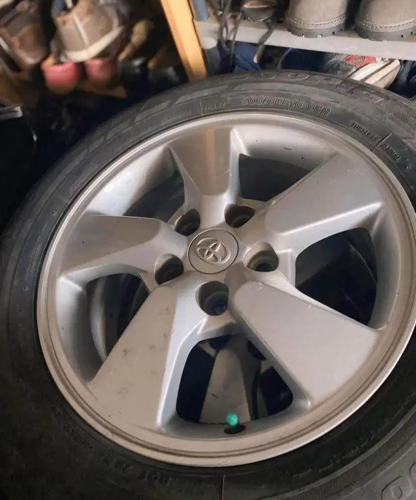 Velg OEM Toyota Rush 2006~2016 R16 Free Ban