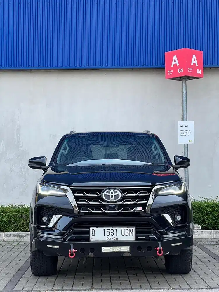 Fortuner GR 2.8 AT 2023 NIK 2022 low km 38rb