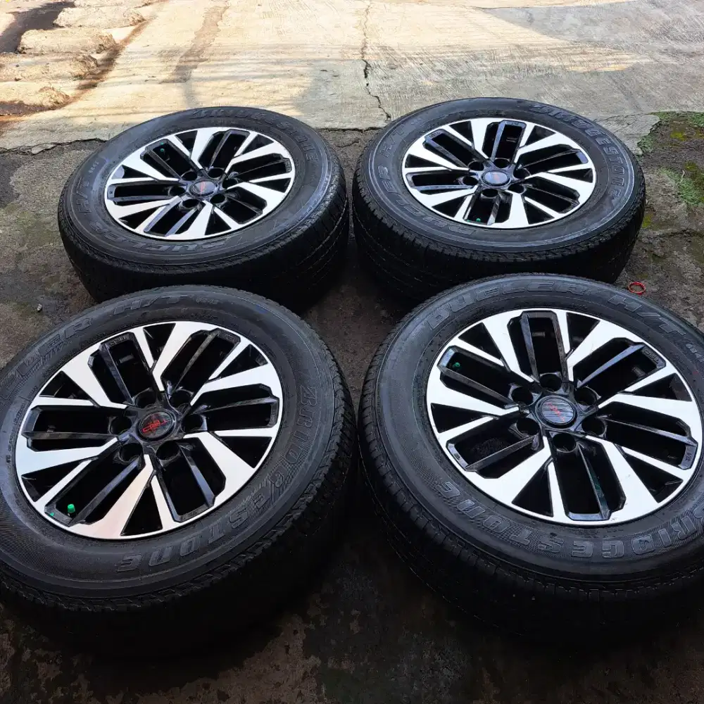 Velg dan ban new fortuner r18 bisa tt