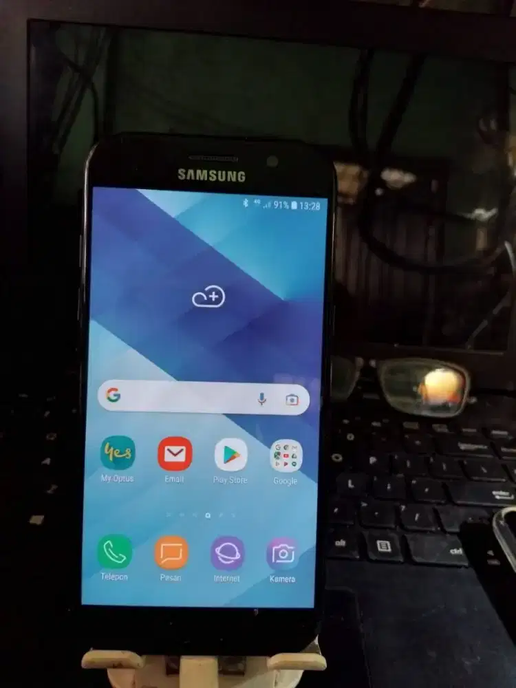Samsung A5. Ram 3/32gb. Lcd full original. Minus wifi.