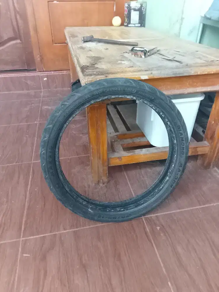 ban motor merk domino