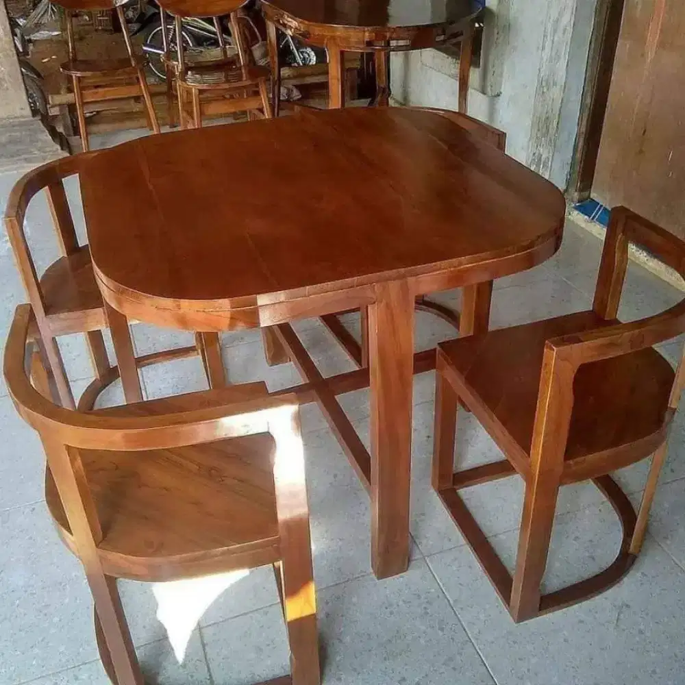 Kursi kayu jati kokoh