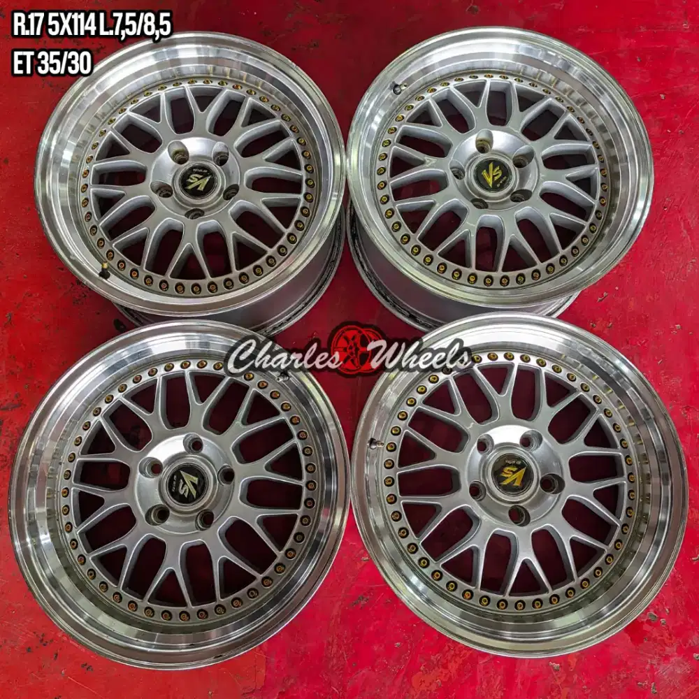 Jual velg vs r17 5x114 accord civic innova dll