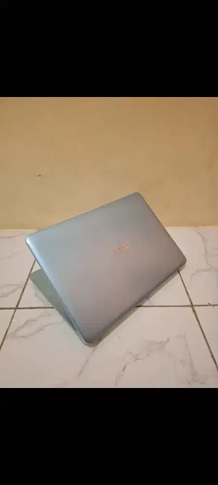 Spesifikasi Asus X441UA