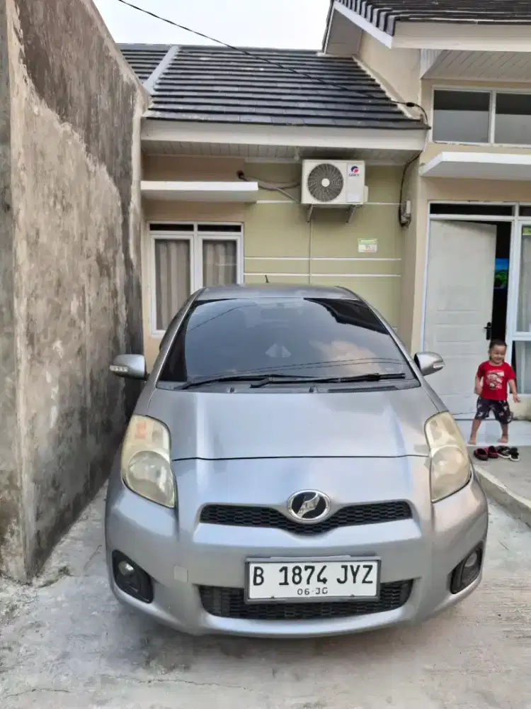 Toyota Yaris 2010 Bensin